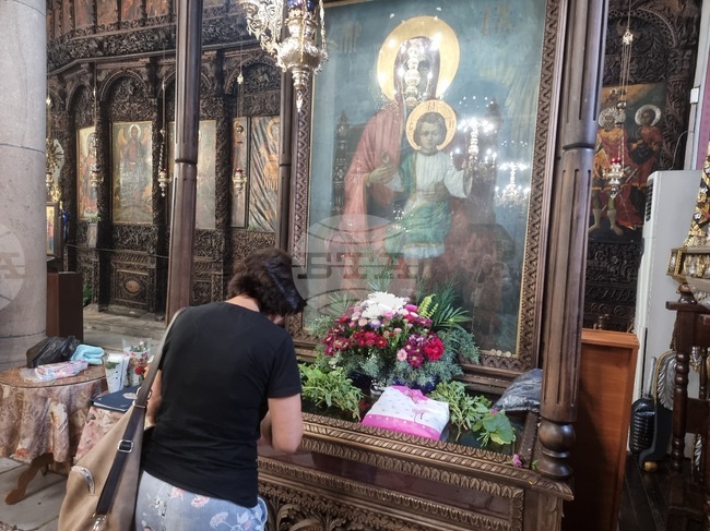 Две богослужения ще отслужи Белоградчишкият епископ Поликарп в храма "Успение Богородично" в Пазарджик, където се съхранява и чудотворна икона на Божията майка