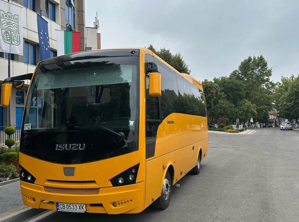 Община Джебел ще посрещне новата учебна 2023/2024 година с нов училищен автобус – 32-местен „Isuzu"