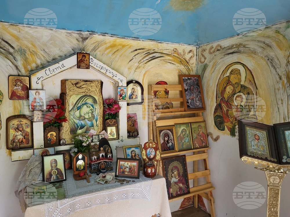 Село Клисура - параклис „Света Богородица“ - храмов празник