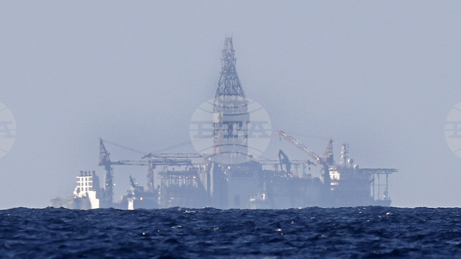 Гърция подписа споразумение с „Шеврон“ и „Хеленик енърджи“ за предоставяне на концесии за проучване и добив на природен газ край Пелопонес и южно от Крит