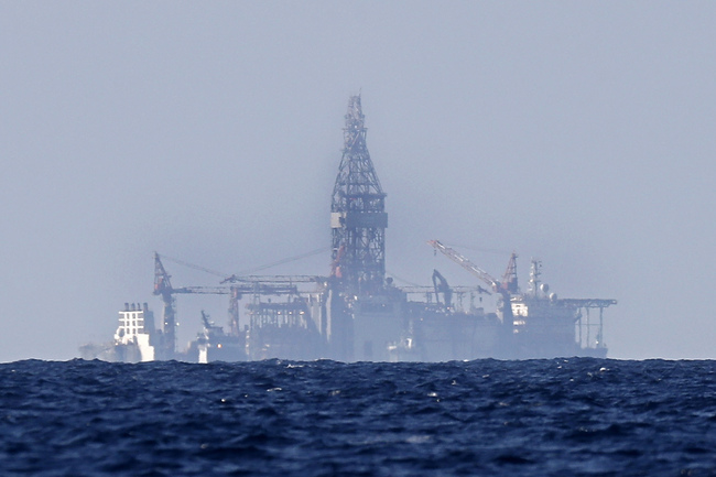 „О Ем Ви Петром“ и „Ромгаз“ започнаха сондирането на първия кладенец за природен газ в находище „Нептун Дийп“ в румънския шелф на Черно море