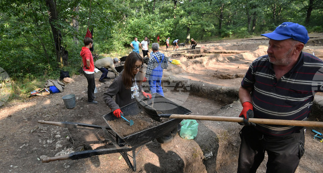 Село Свещари - археологически проучвания
