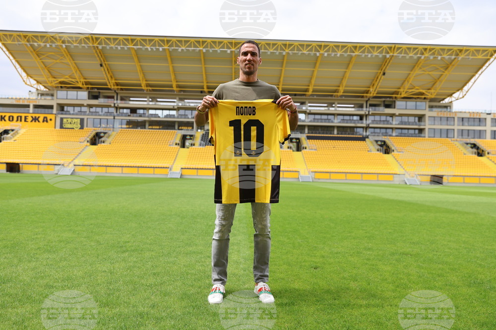 Пловдив - футбол - Ботев (Пловдив) - Ивелин Попов