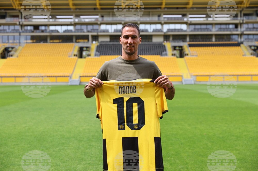 Пловдив - футбол - Ботев (Пловдив) - Ивелин Попов