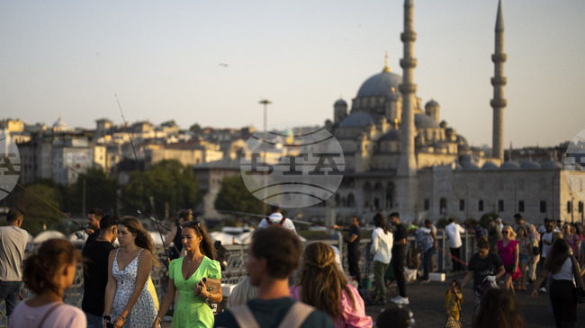 Земетресението от 6,1 в Западна Турция отново насочи вниманието към Истанбул: Има ли риск за турския мегаполис? 