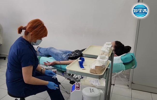Плавен ръст на кръводарителите отчитат от кръвния център в Пловдив