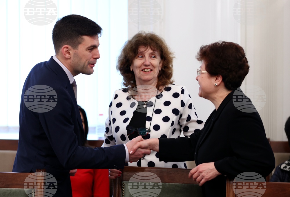 Парламент - Никола Минчев - кръгла маса