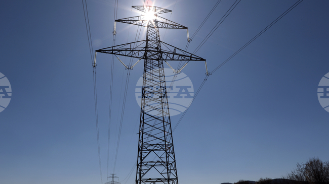 Делът на твърдите изкопаеми горива в България намалява, но вносът от Русия не е прекратен, отчита доклад на ЕК