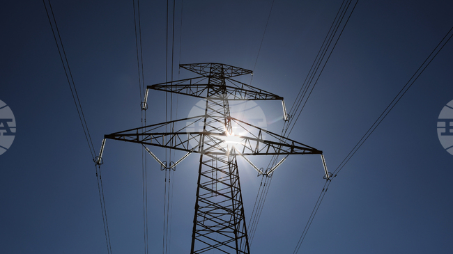 Токът за бизнеса поскъпва с 4 процента утре в сравнение с днес, сочат данните на БНЕБ 