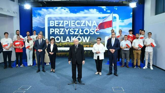 ПАП: Управляващата партия в Полша ще участва в предизборната надпревара с лозунга „Сигурно бъдеще за поляците“