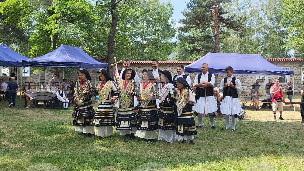 Самоков - Бельова църква - Каракачански празник
