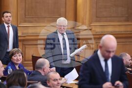 Парламент - Кирил Ананиев -  заседание