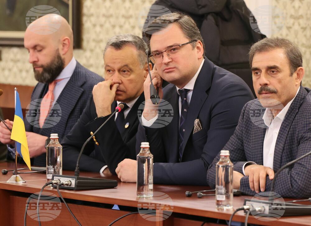 Ukrainian Foreign Minister Kuleba Meets with Members of Parliamentary Foreign Policy Committee