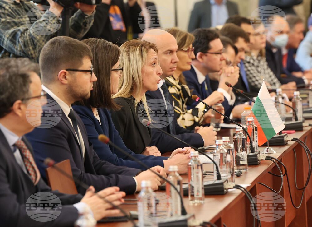 Парламент - Украйна - Комисия по външна политика