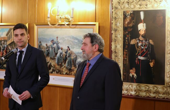 Председателят на парламента откри фотодокументалната изложба "165 години от рождението на княз Александър I" в Народното събрание