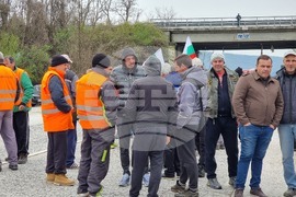 Ловеч - пътностроителни фирми - протест