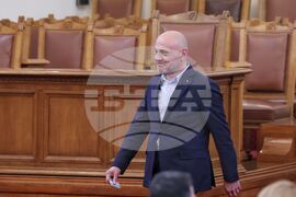 Парламент - Томислав Дончев.  - заседание