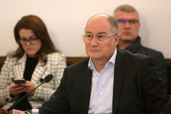 Изпълнителният директор на ДФЗ докладва пред комисията по земеделие за злоупотреби с европейските средства по мерки от ПРСР