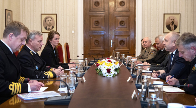 Президентът: България очаква своевременна подкрепа от своите съюзници за модернизация на въоръжените си сили