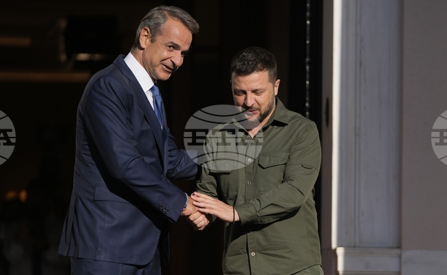 Гръцкият премиер Мицотакис проведе телефонен разговор с украинския президент Зеленски