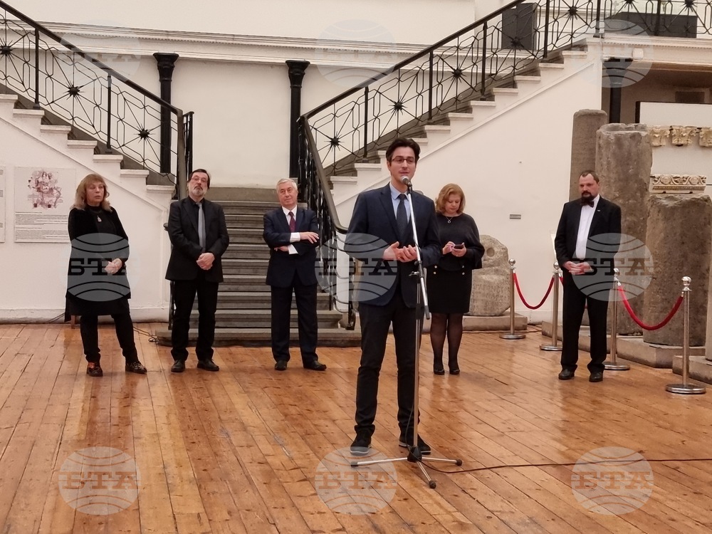 Изложбата “Доспехите на тракийските воини” бе открита тази вечер в Националния археологически музей