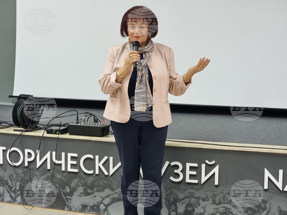  Сега в училищата в страната най-много се търсят учители по математика и по природни науки, каза за БТА председателят на СБУ д-р Янка Такева