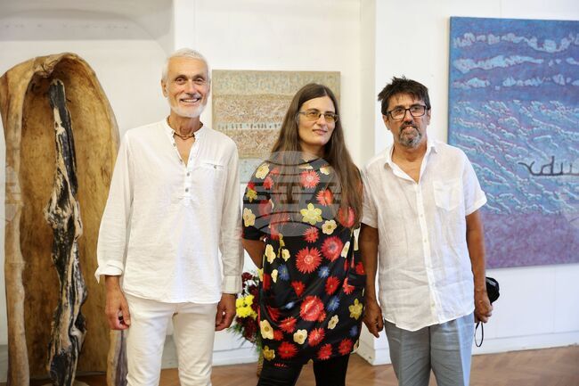 Бургас - „Летен полъх" - обща изложба живопис и пластика