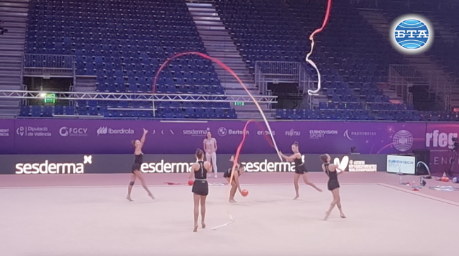 Българският ансамбъл проведе подиум тренировка на Световното първенство по художествена гимнастика във Валенсия