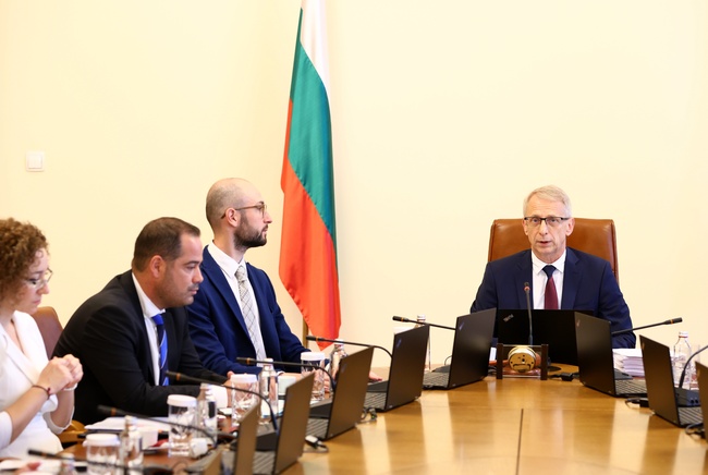 Министерският съвет одобри становище по конституционното дело по жалбата за референдума за българския лев