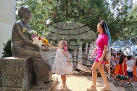 Добрич - Дора Габе - празник