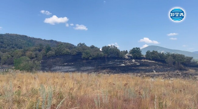 Пожарът край Казанлък е локализиран, очаква се днес да бъде окончателно потушен