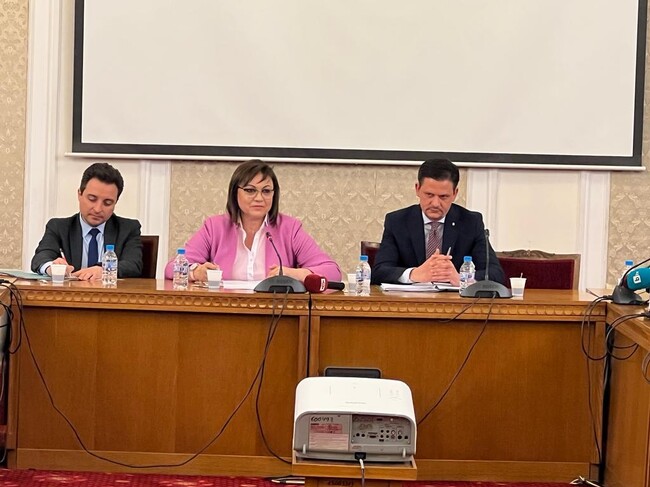 Корнелия Нинова: Първата ни грижа е да помогнем на домакинствата, семействата и на икономическите субекти