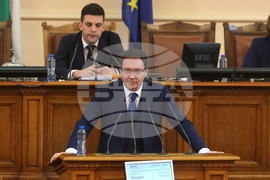 Парламент - Даниел Митов - заседание