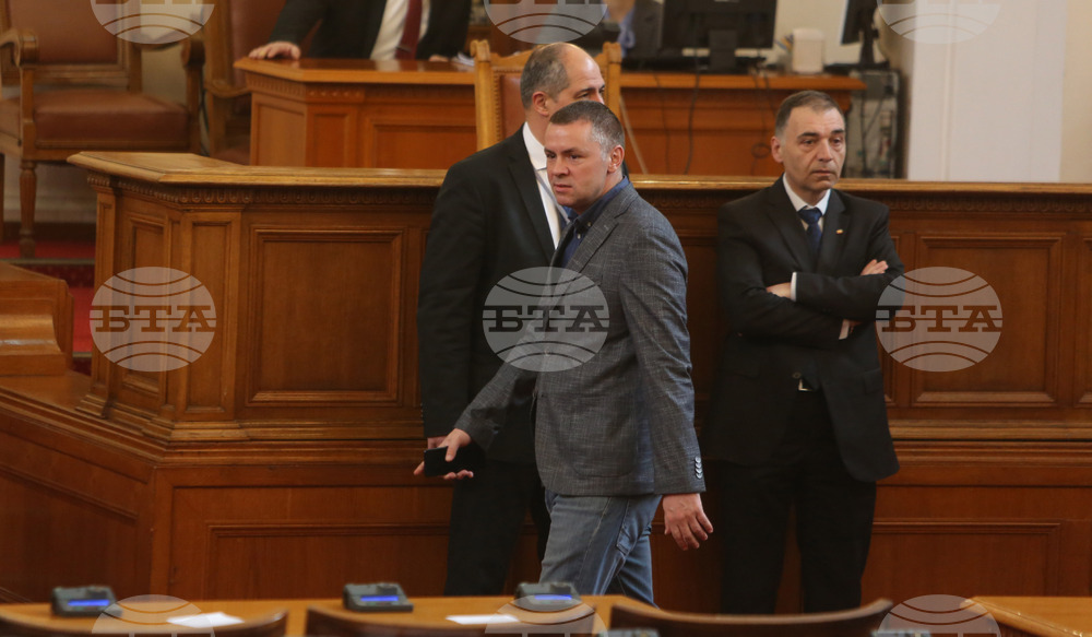 Парламент - Христо Петров - заседание