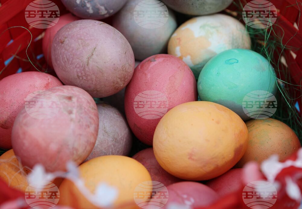 Велики четвъртък - яйца - традиционно боядисване