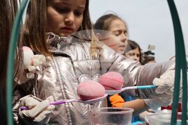 Велики четвъртък - яйца - традиционно боядисване