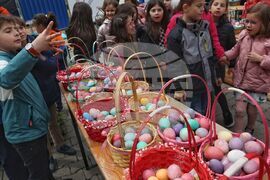 Велики четвъртък - яйца - традиционно боядисване