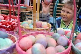 Велики четвъртък - яйца - традиционно боядисване