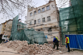 Улица "Оборище" -  паднала фасада - инцидент