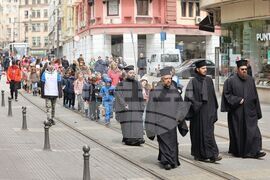 Велики четвъртък - празнична лития с деца