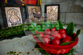 Бачково - Велики четвъртък - яйца - традиционно боядисване