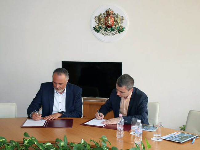 Австрия - Александър Николов - Ханс Петер Доскозил - сътрудничество