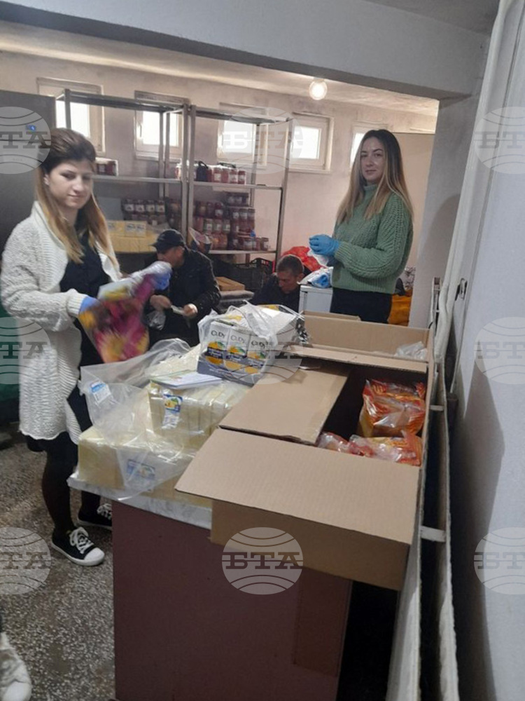 Община Чирпан осигури 300 пакета за Великден на възрастни хора
