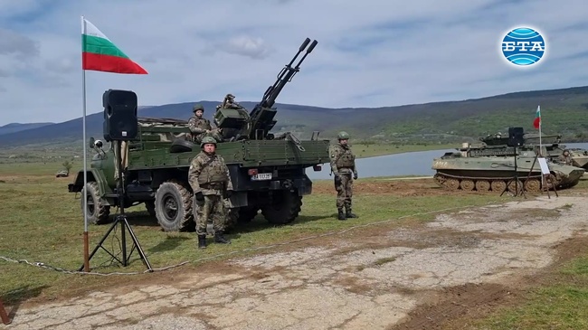 На полигон „Ново село“ край Сливен се проведоха демонстрации на способности на многонационалната бойна група