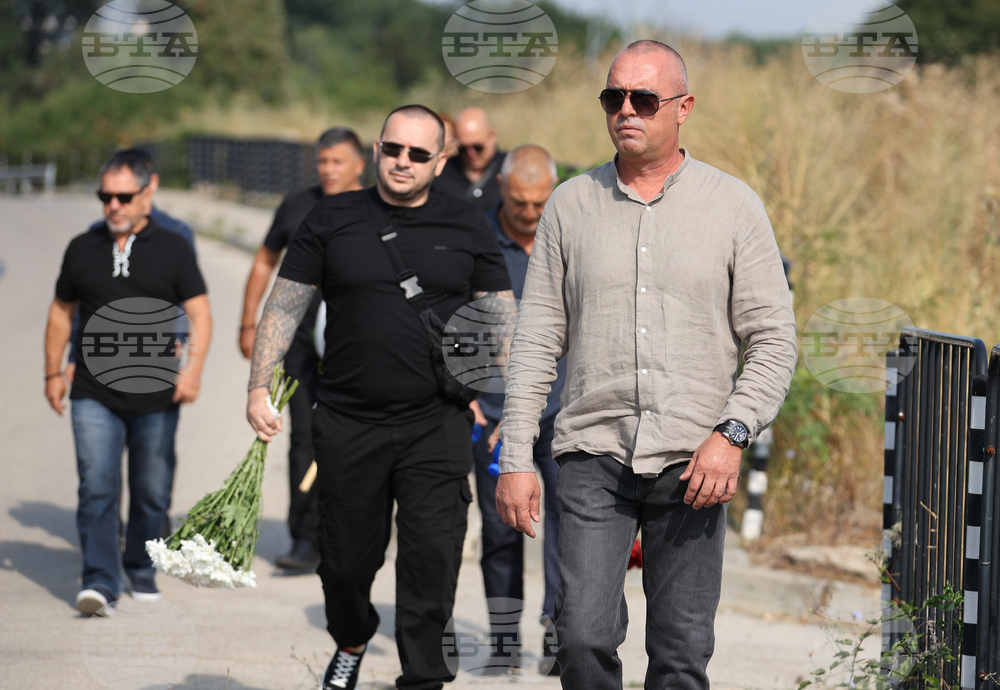 Алексей Петров - поклонение