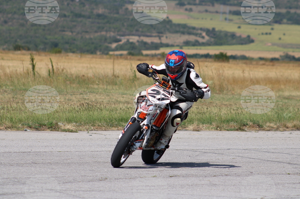 Сапарева баня - Петър Въжаров - мотоциклетизъм - полигон