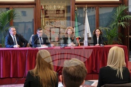 Италия - Илияна Йотова - Болонски университет