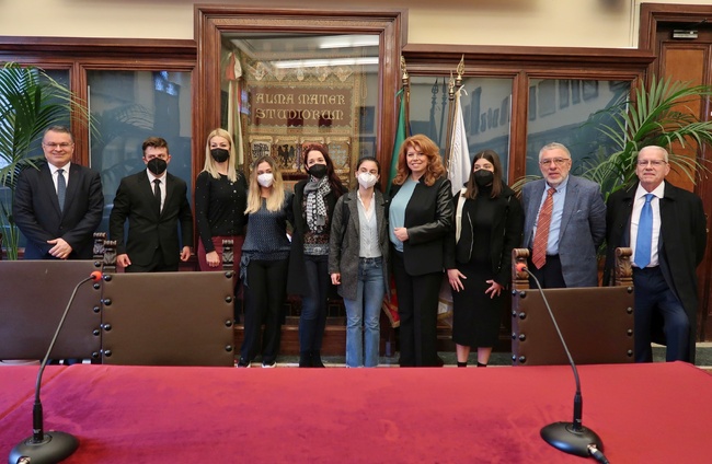 Италия - Илияна Йотова - Болонски университет