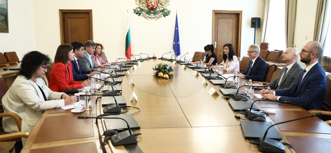 Министерски съвет: Правителството подкрепя финансовата децентрализация на общините