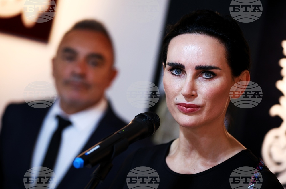 Каменни бродерии от Нова Каховка върху текстил - изложба